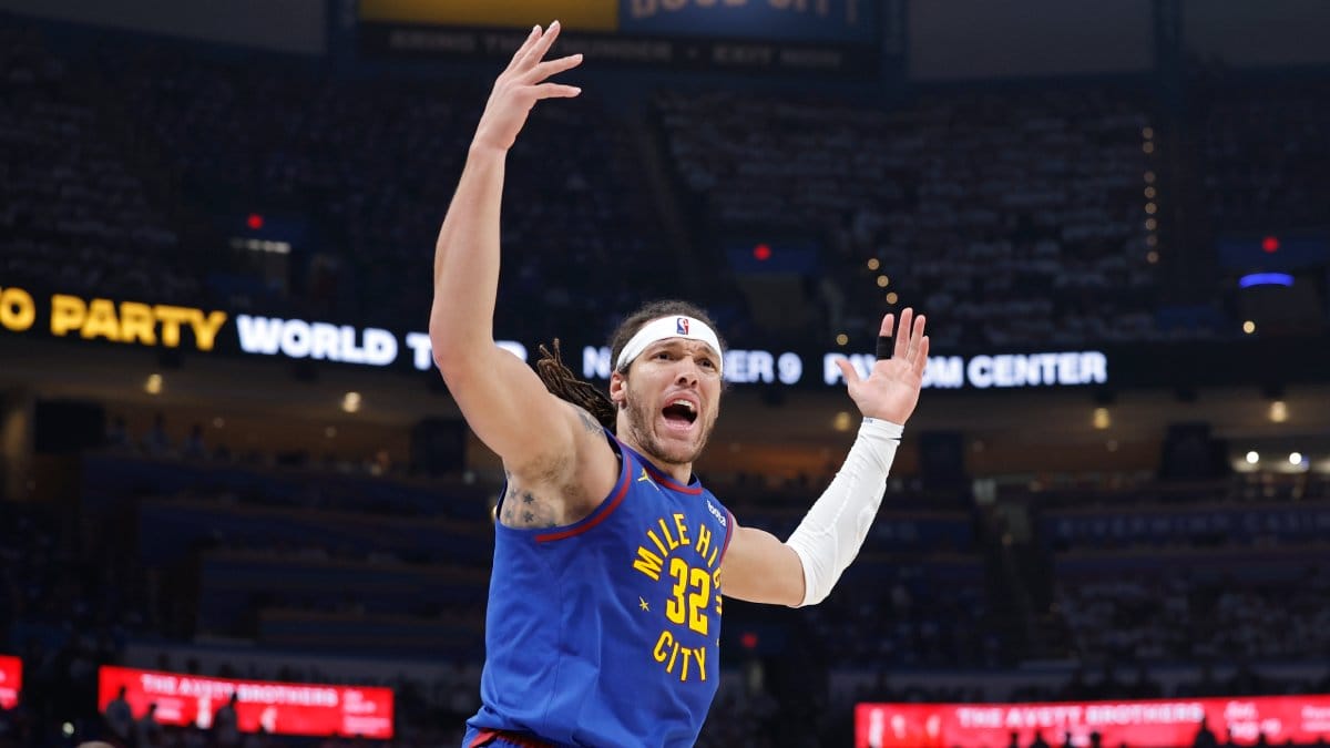 Metió dos game-winners en una misma carrera de Playoffs (solo cuatro jugadores más allá de él lo hicieron) y dio la cara en un Game 7 con una lesión que parecía que lo dejaba fuera por un mes.

Qué jugador.
Máximo respeto.