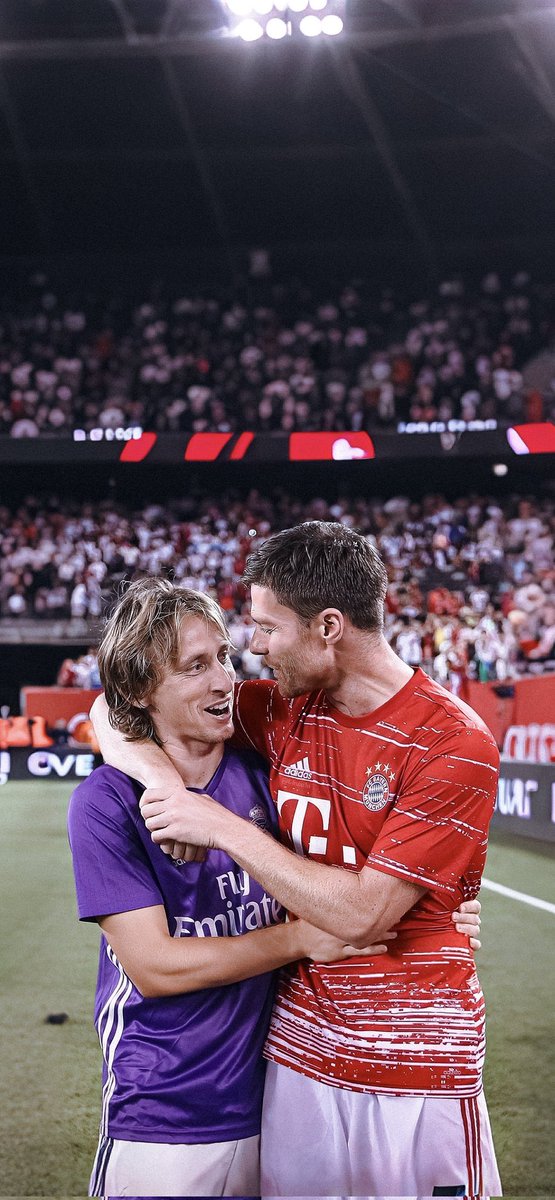 theMadridZone's tweet photo. 🚨 JUST IN: Xabi Alonso SPECIFICALLY told Real Madrid that Luka Modric MUST STAY.

The coach believes that Luka's experience and leadership role is very important to the squad. @RadioMARCA https://t.co/Zu3lJnCgZ8