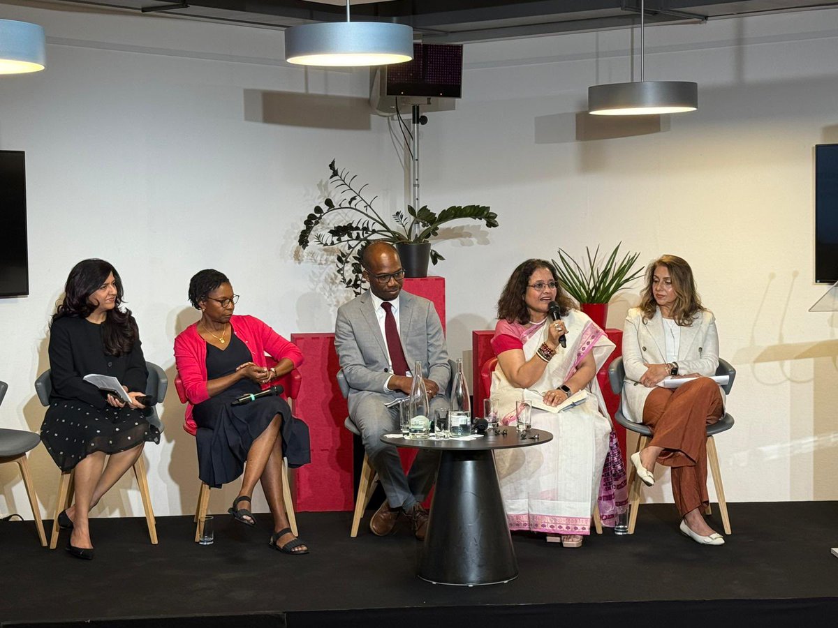 GLN_Community's tweet photo. “We are energized by @pmnch & Global Leaders Network partnership where heads of state are stepping up to champion women, children, and adolescents.” - Sanjana Bhardwaj, Deputy Director, Program Advocacy & Communications, @gatesfoundation at #WHA78 #LivesInTheBalance https://t.co/Utk9mjBZ5w