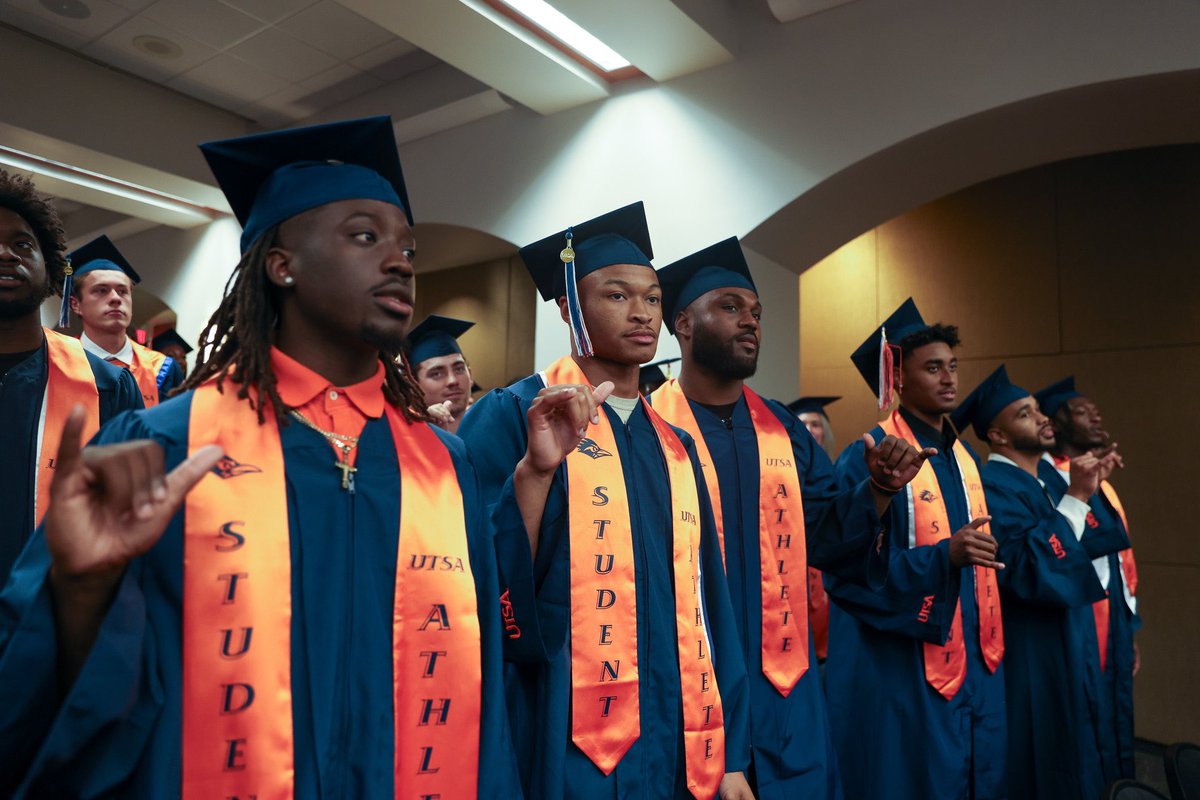 Lisa Campos (@lisautsa) on Twitter photo Developing champions in competition, in the classroom, & in life is what it’s all about! 🎓 Congrats to our graduating <a href="/UTSAAthletics/">UTSA Athletics</a> seniors who earned their degrees. You’ve put in the work & now you're ready to take on the world. Go make a positive impact in your communities! Developing champions in competition, in the classroom, & in life is what it’s all about! 🎓 Congrats to our graduating <a href="/UTSAAthletics/">UTSA Athletics</a> seniors who earned their degrees. You’ve put in the work & now you're ready to take on the world. Go make a positive impact in your communities!