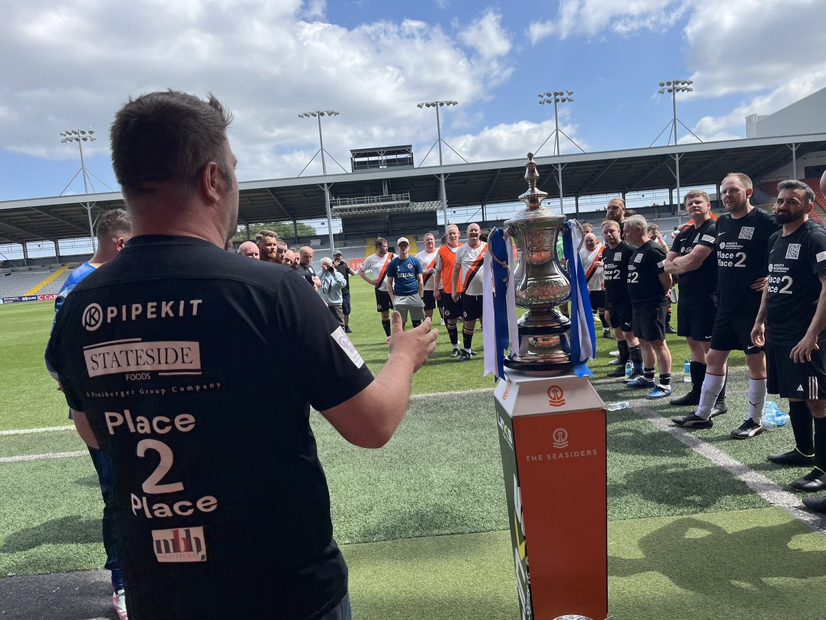 Richard Askam tweet media