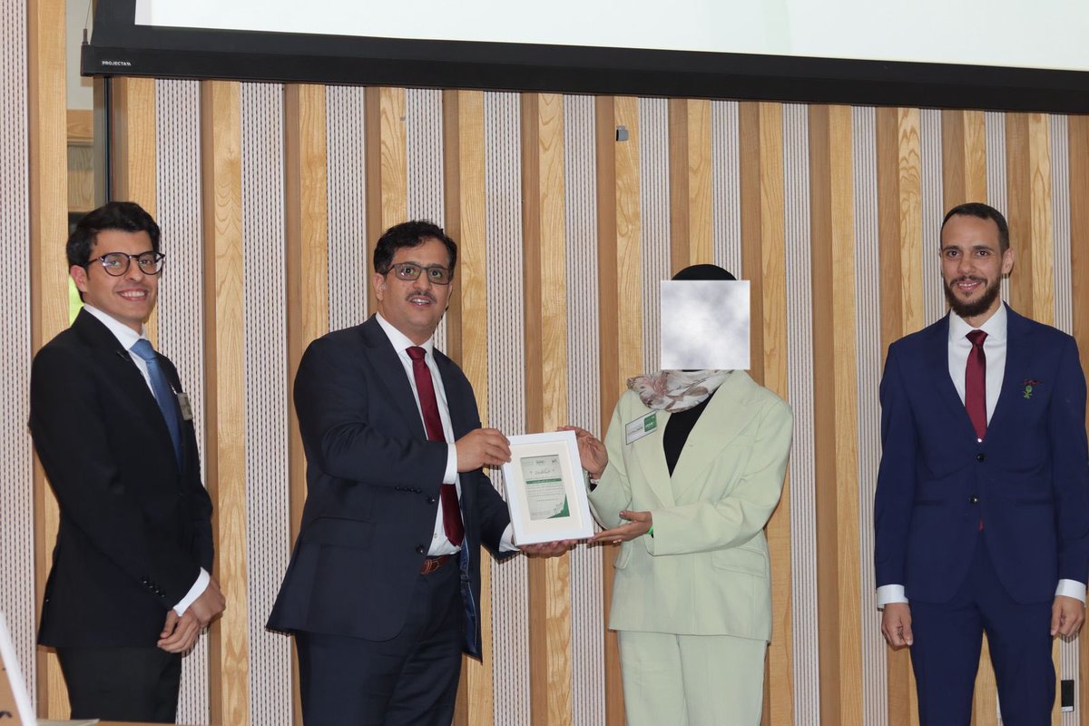 SaudiNCL's tweet photo. في SUSE 2025، لم نحتفِ فقط بالبحث، بل بالباحثين أنفسهم✨🇸🇦

#SUSE2025
#SaudiUKScience https://t.co/fI5uzUy1QP