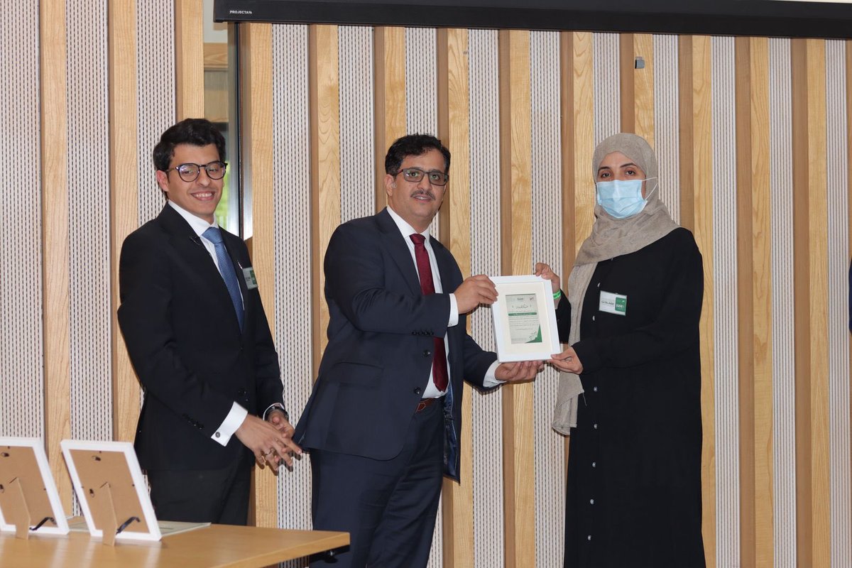 SaudiNCL's tweet photo. في SUSE 2025، لم نحتفِ فقط بالبحث، بل بالباحثين أنفسهم✨🇸🇦

#SUSE2025
#SaudiUKScience https://t.co/fI5uzUy1QP
