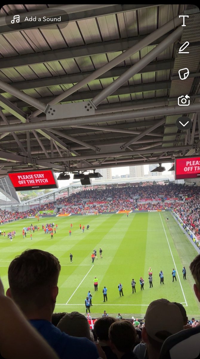 ffcJoe6's tweet photo. One love One club fulham fc🤍 https://t.co/bFiwluh1UM
