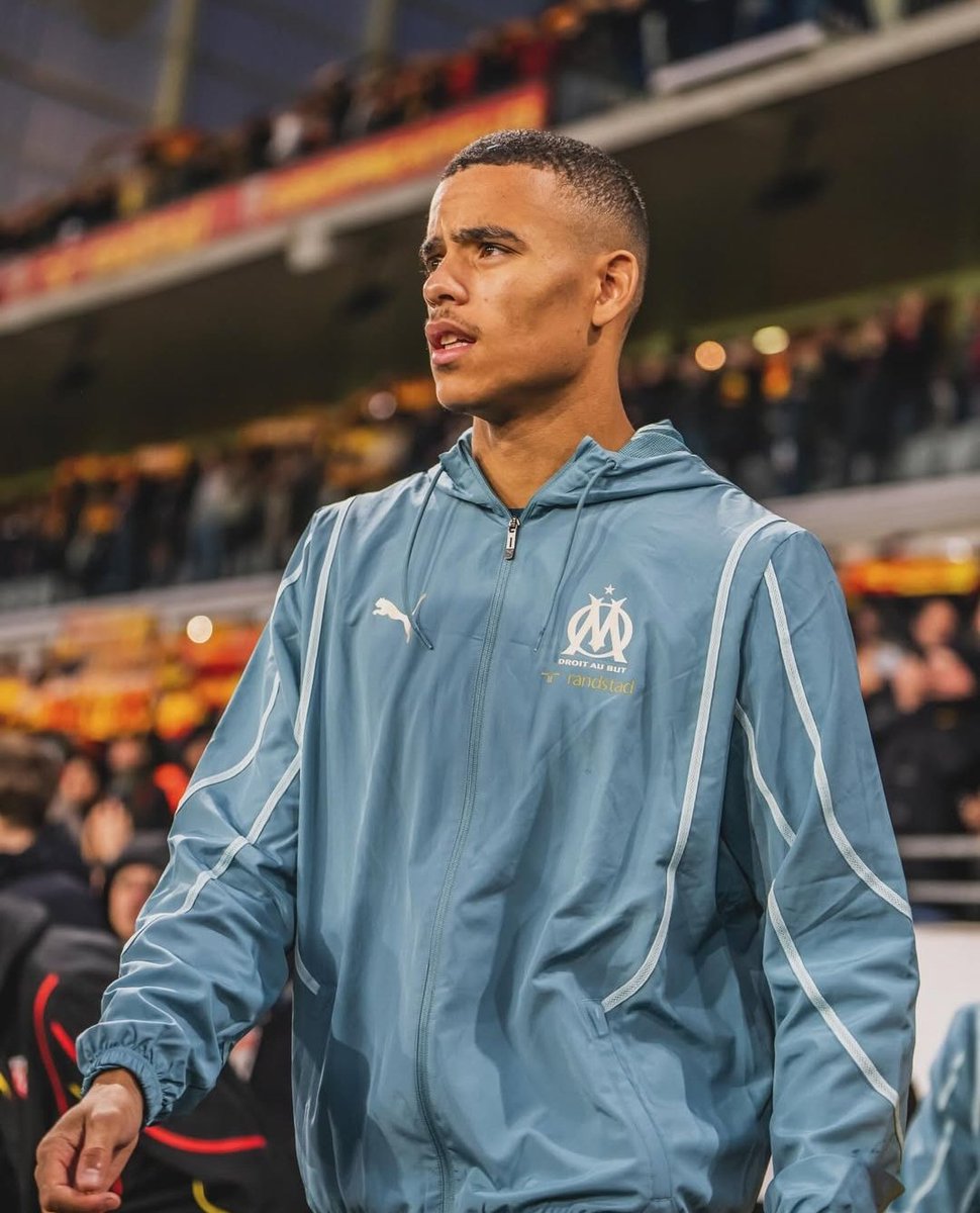 Le message magnifique de Greenwood sur Instagram :

"Dès le premier jour, ce club m'a accueilli comme une famille. Terminer la saison 2ème et se qualifier pour la Ligue des Champions est quelque chose dont nous pouvons tous être fiers. 

Être le co-meilleur buteur de Ligue 1 est