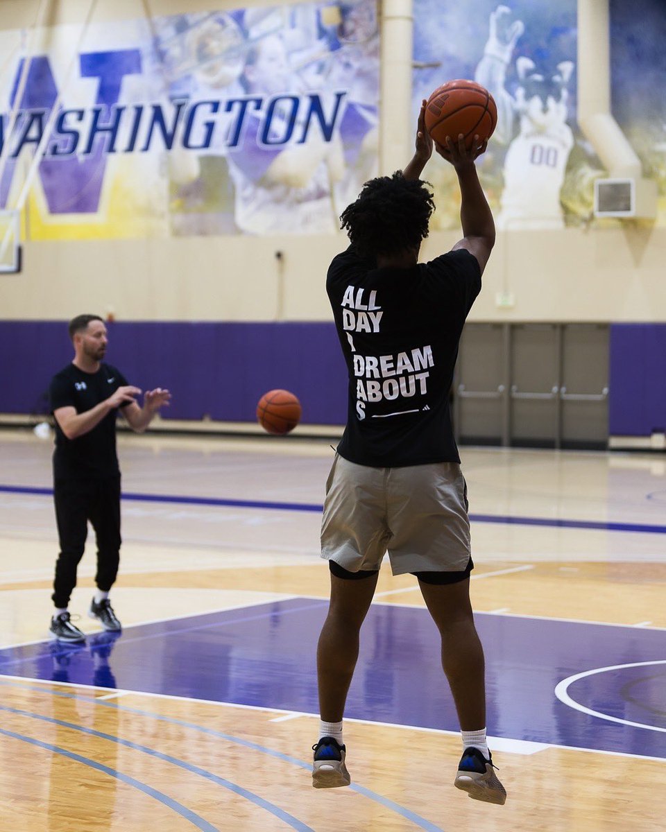 Chris Hyppa tweet media