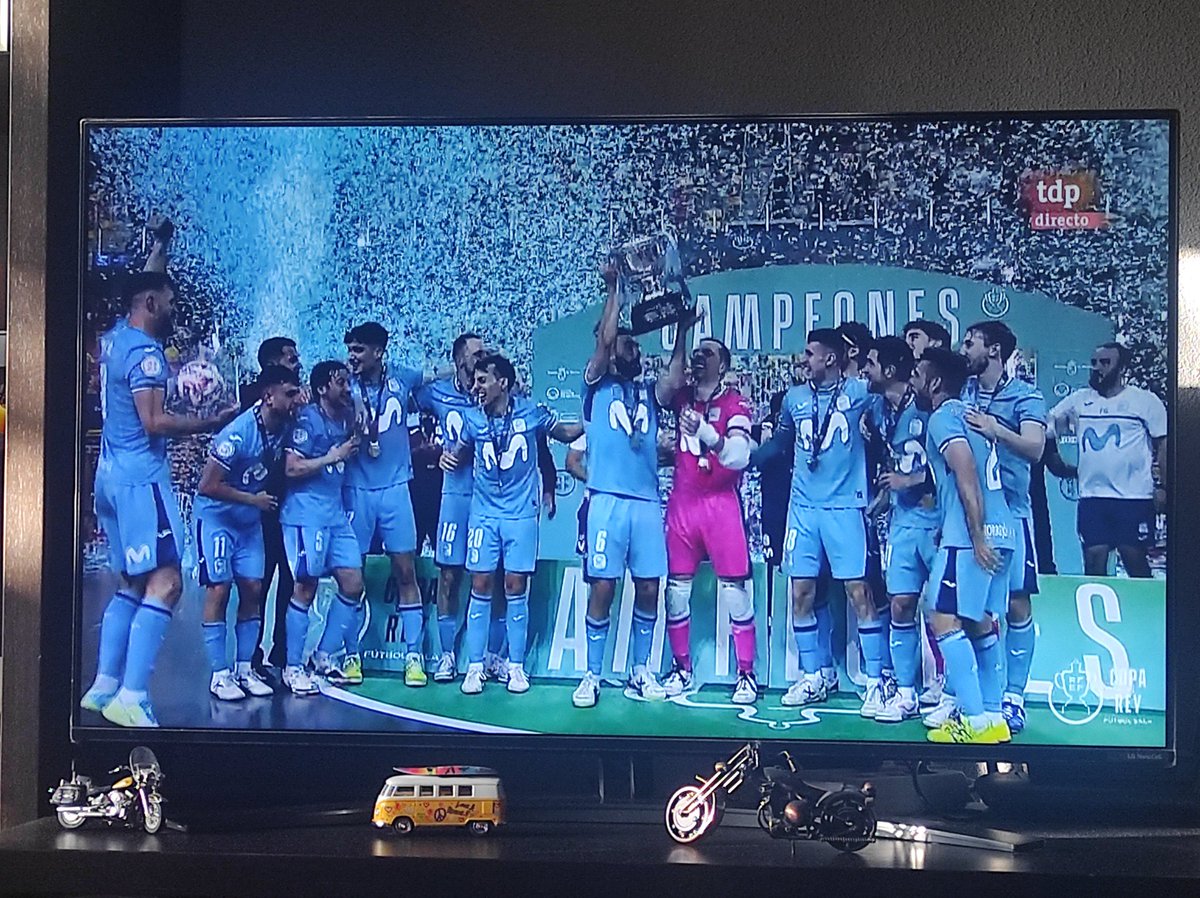 Enhorabuena a toda la familia de <a href="/InterMovistar/">Movistar Inter FS</a> <a href="/AcademiaInterFS/">La Academia Movistar Inter F.S.</a> por la copa del rey!!!.