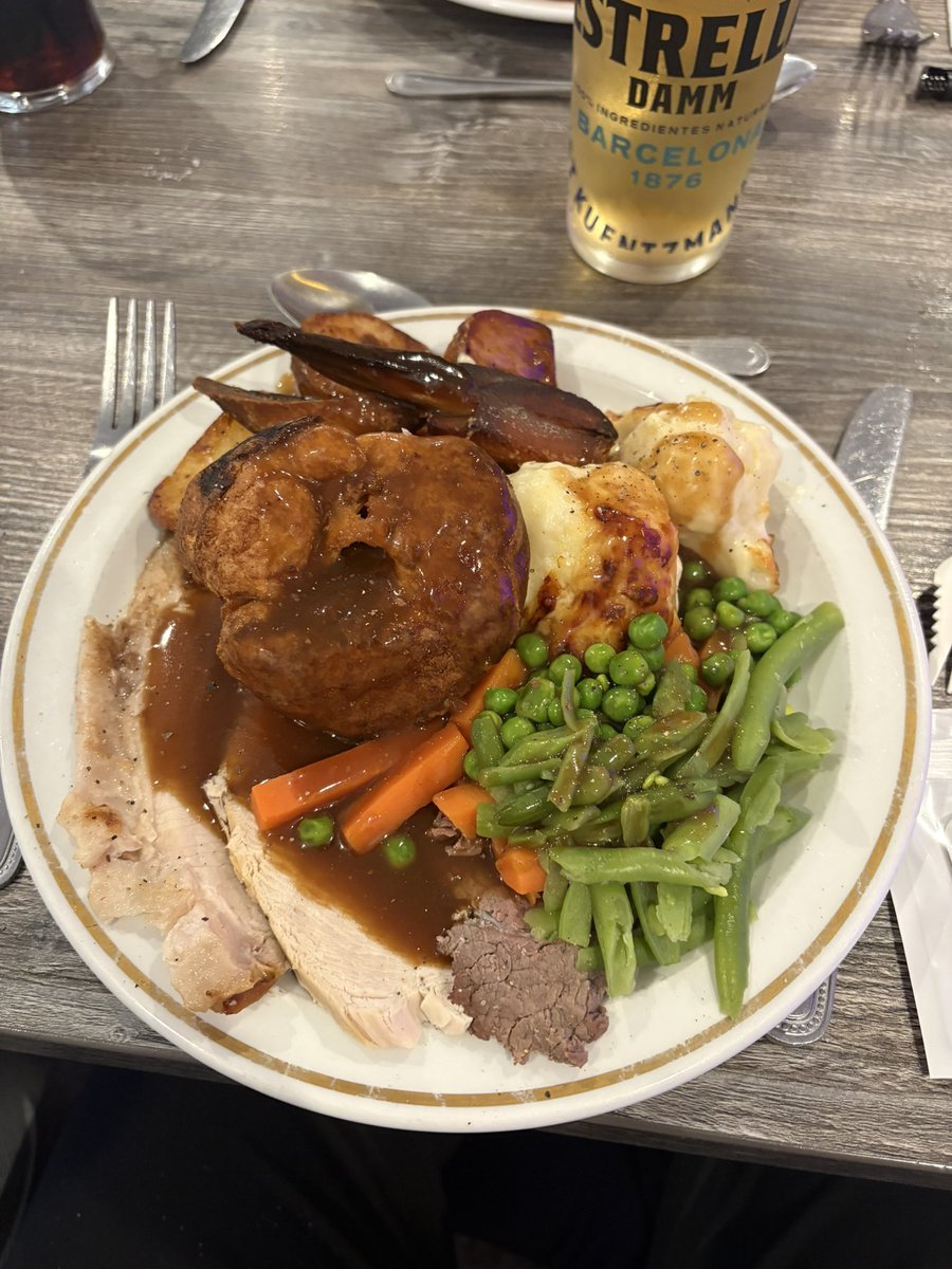 Sidmouth Town AF(C) (@sidmouthtownafc) on Twitter photo Thanks to the <a href="/swpleague/">WALTER C. PARSON PENINSULA LEAGUE</a> for a fantastic evening at the league dinner hosted by <a href="/Trethorne/">Trethorne Golf Club and Hotel</a> 👏
We were delighted to pick up the East Divison title, Champions Bowl and the Fair Play award.
The only SWPL not to pick up a red card 🤝
#UTV💚#Vikings
<a href="/swsportsnews/">South West Sports News</a> Thanks to the <a href="/swpleague/">WALTER C. PARSON PENINSULA LEAGUE</a> for a fantastic evening at the league dinner hosted by <a href="/Trethorne/">Trethorne Golf Club and Hotel</a> 👏
We were delighted to pick up the East Divison title, Champions Bowl and the Fair Play award.
The only SWPL not to pick up a red card 🤝
#UTV💚#Vikings
<a href="/swsportsnews/">South West Sports News</a>