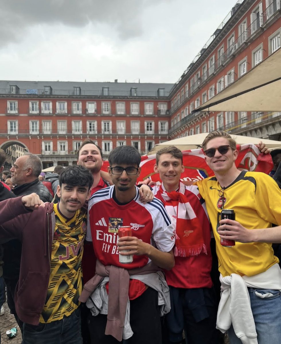Matt_Key11's tweet photo. 24/25 season wrapped up
47 games attended
Gave me the best two nights of my life supporting this club
The trophies are round the corner, bring on next season 
And hopefully the girls do the business in Lisbon next weekend https://t.co/zrIr5UkTHQ