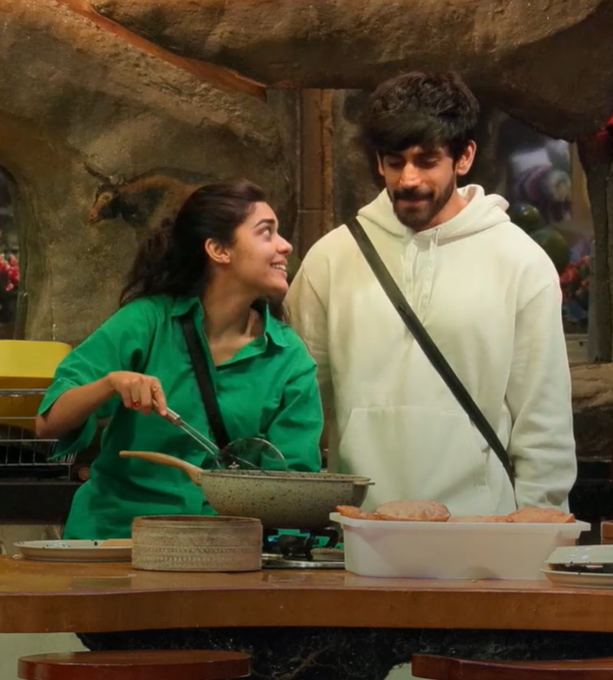 Itsizel_'s tweet photo. They seem to be continuing the kitchen series with all the dedication always now🤭💗💌
So nostalgic🥹🤌🏻

#AviSha https://t.co/F0isl07xxl