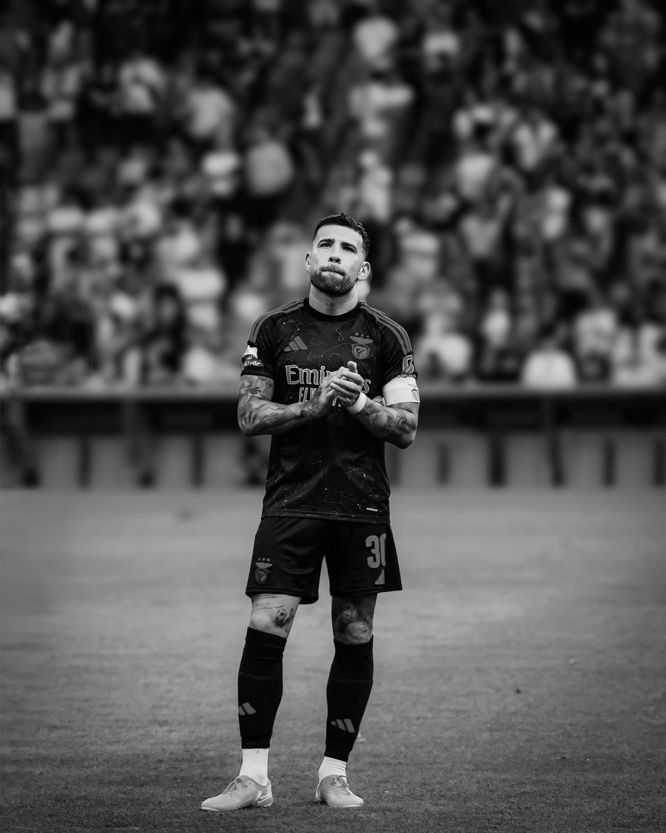 Desilusionados por terminar la temporada y no poder darles el “39” que era nuestro objetivo. Sé que duele y lo merecían por el compromiso durante todo el año.
La vida siempre te pone a prueba y si un objetivo no se cumple, es levantarse y volver a intentarlo. 
 El domingo tenemos