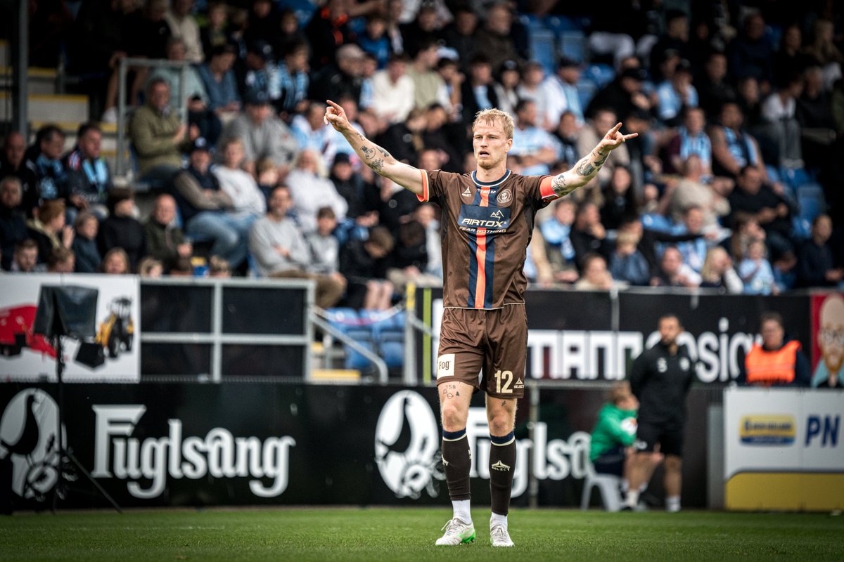 JENSEN: EN SORT DAG
Anfører Magnus Jensen sætter ord på tankerne og følelserne efter dagens kamp her: 
lyngby-boldklub.dk/2025/05/18/jen…
#SammenforLyngby