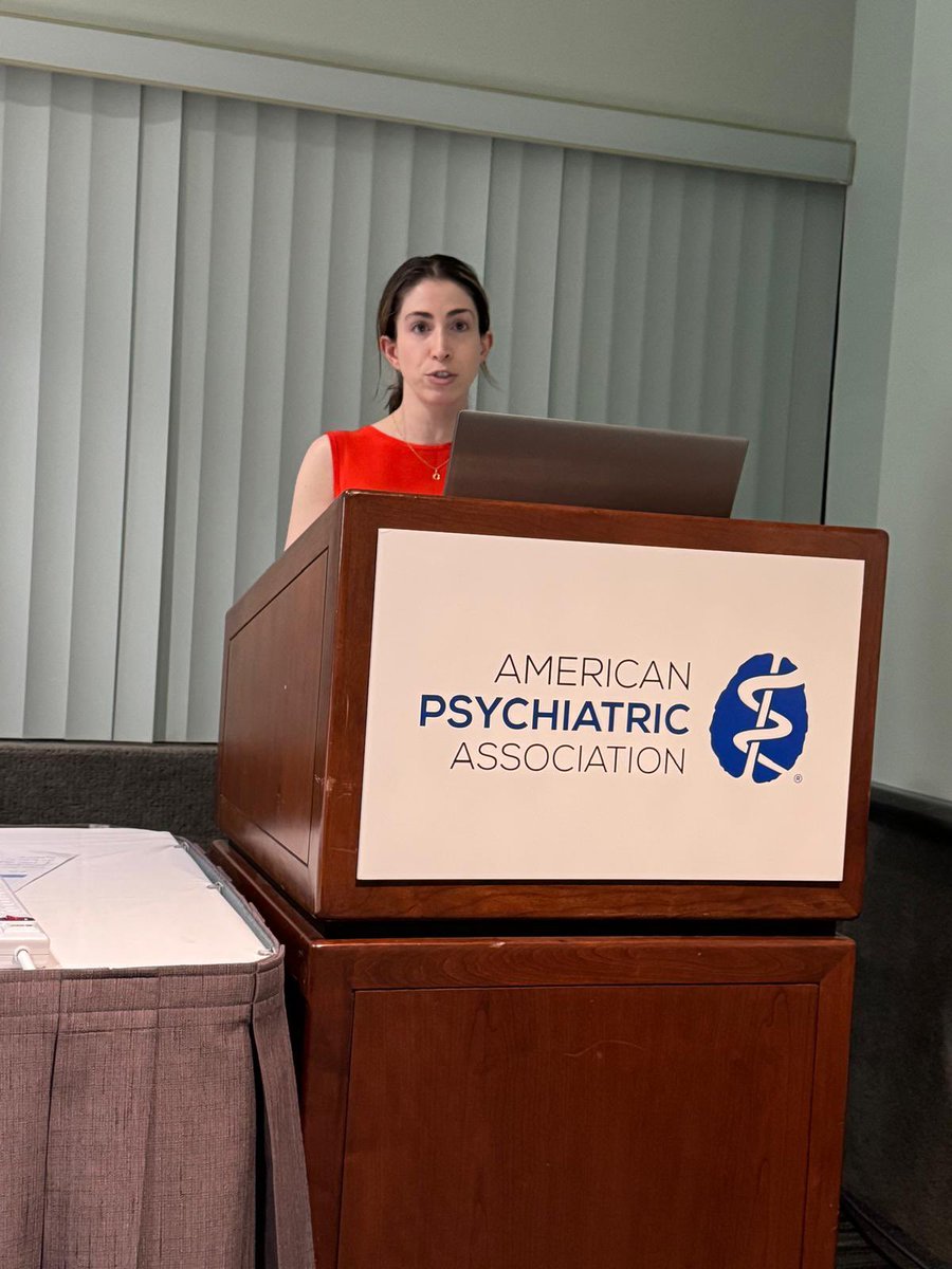 Honoured to present our work on digital tech, lived experience &amp; peer digital navigators at #APA2025 with Astha Tomar &amp; Suresh Sundram. Empowering young people via digital mental health tools is key to better care. Thanks <a href="/ian_hickie/">Ian Hickie</a>  Christine Song &amp; <a href="/frankiorfino/">Frank Iorfino</a>