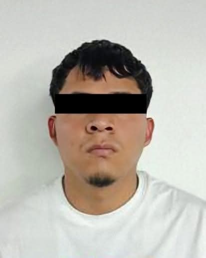 Papanicola0733's tweet image. 🔴 #AEI arrestó a Yosman “N”, de 20 años, por el hom1cidio de Fabricio, ex de la influencer Melisa Obregón. 
Fue capturado el 15 de mayo en la col. Urdiales.

 Fabricio fue atacado a balazos en enero; se investiga su vínculo con actividades ilíc1tas.