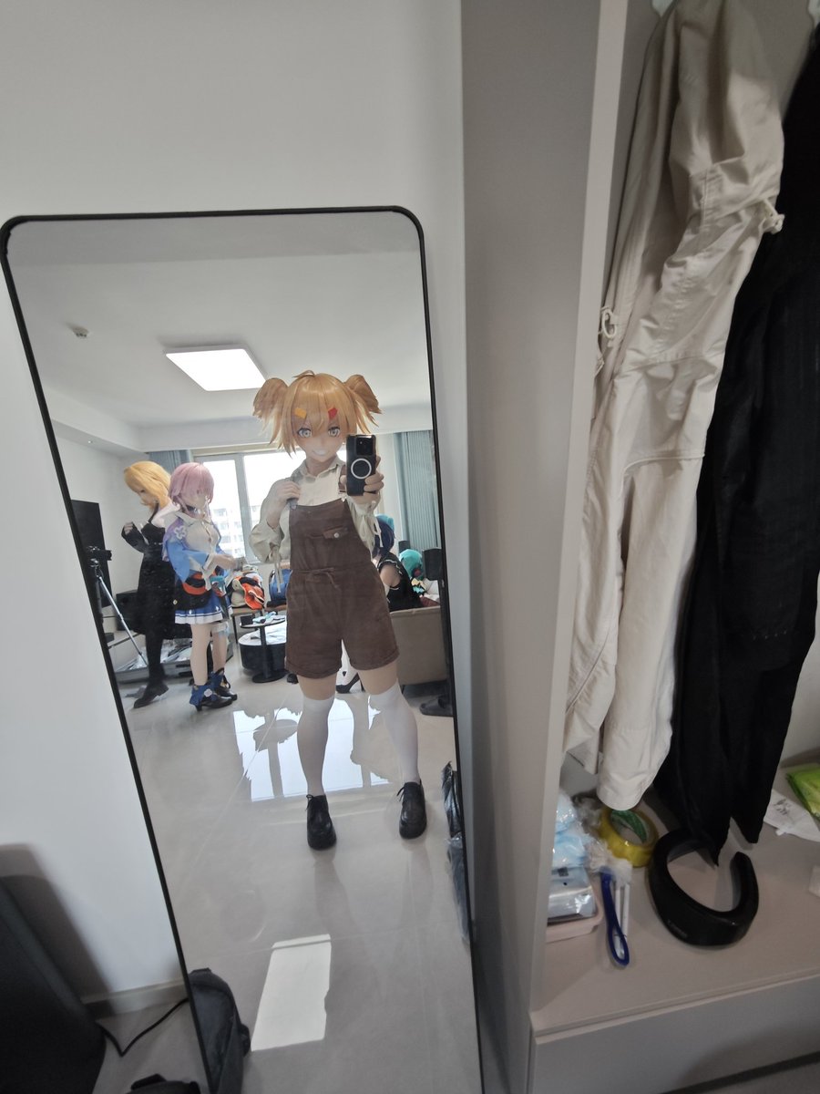 来点小男孩打扮