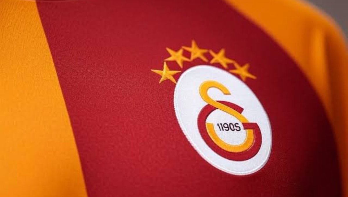 Şampiyonluk şerefine 5 forma daha vereceğiz! 

Beni takip et beğen çekilişler yarın akşam belli olacaktır.