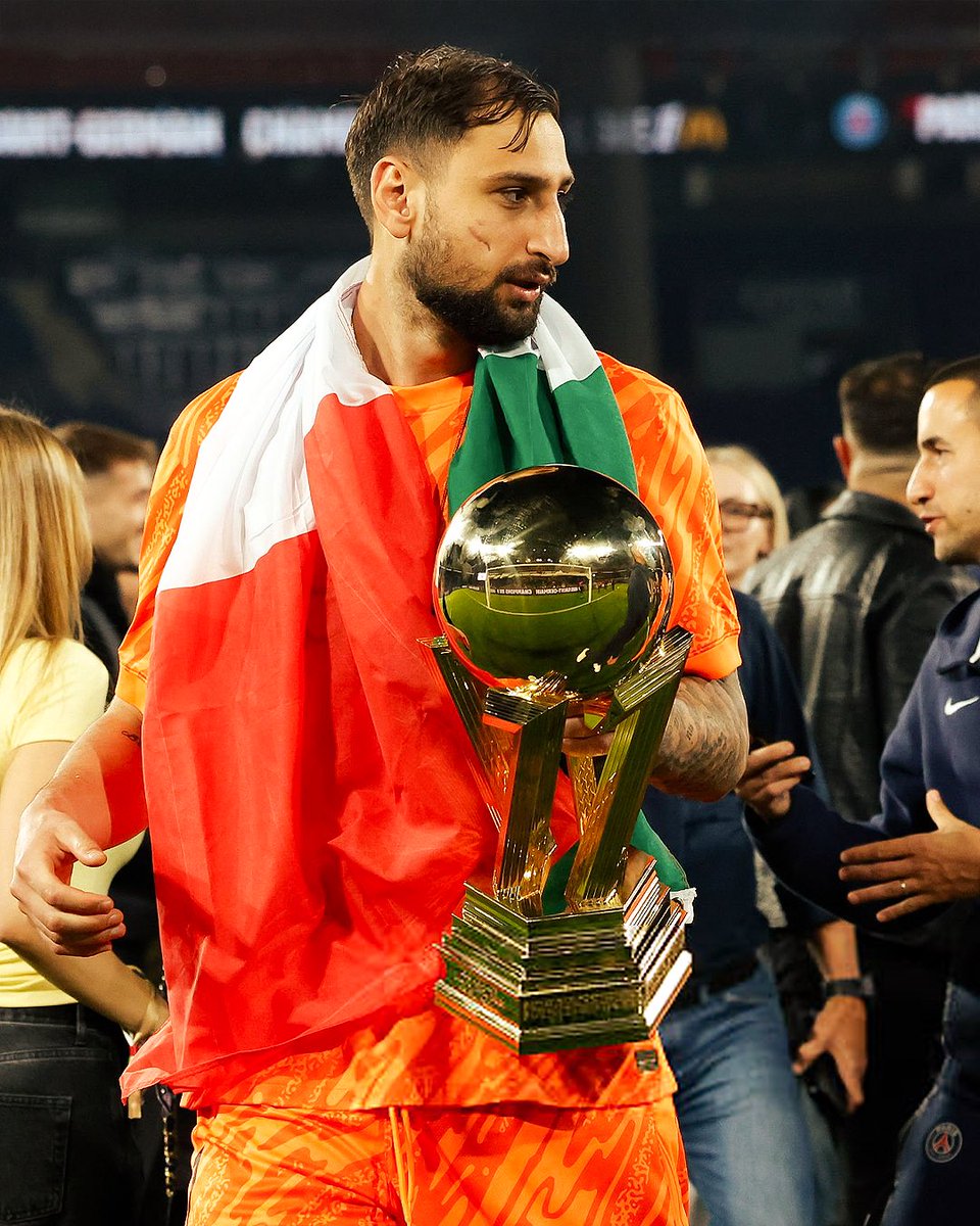 Champions of France! ❤️💙