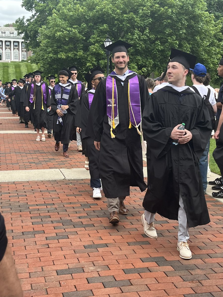 CoachChrisKraus's tweet image. Very proud of these guys! Congratulations Nate, Neal, Josh, Amir and Chris! @StonehillMBB @stonehill_info