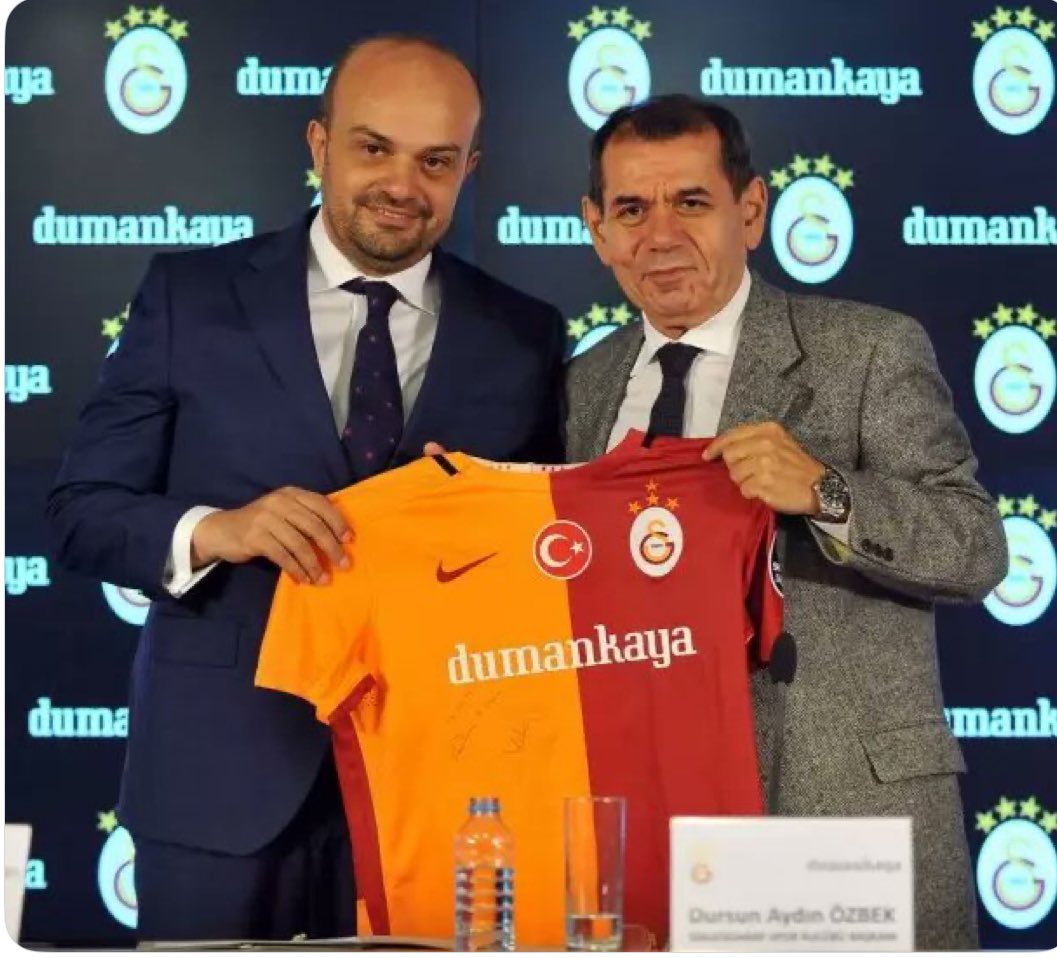 Galatasaray, 4. yıldızlı formasıyla göğsünde ilk kez Dumankaya markasını gururla taşımıştı…

Şimdi ise 5. yıldız zamanı!

Tebrikler Galatasaray… Efsaneler daima yoluna yıldızlarla devam eder!