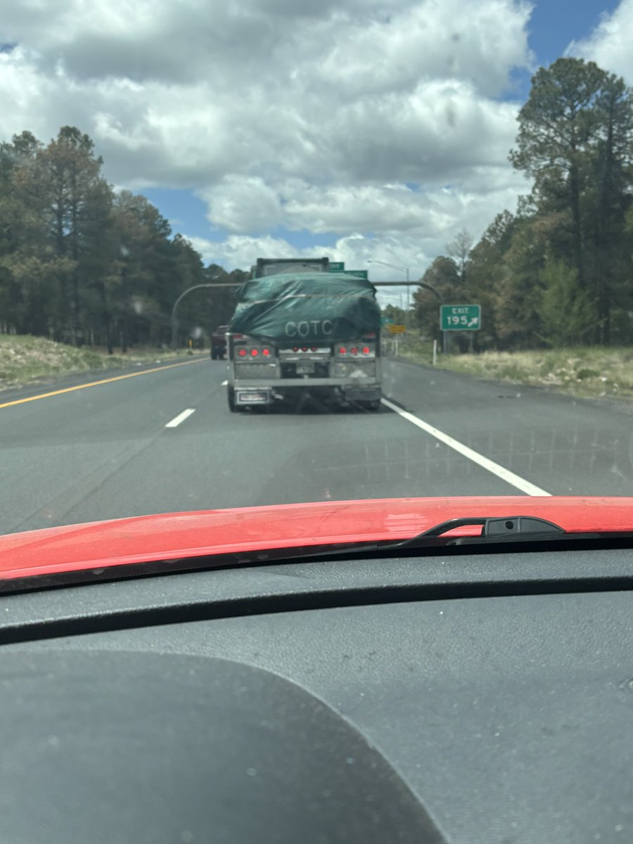 Jdon75's tweet photo. Possible @_JoeSeppi sighting in flagstaff, az?? He’s totally back https://t.co/ifCTqEPrsR