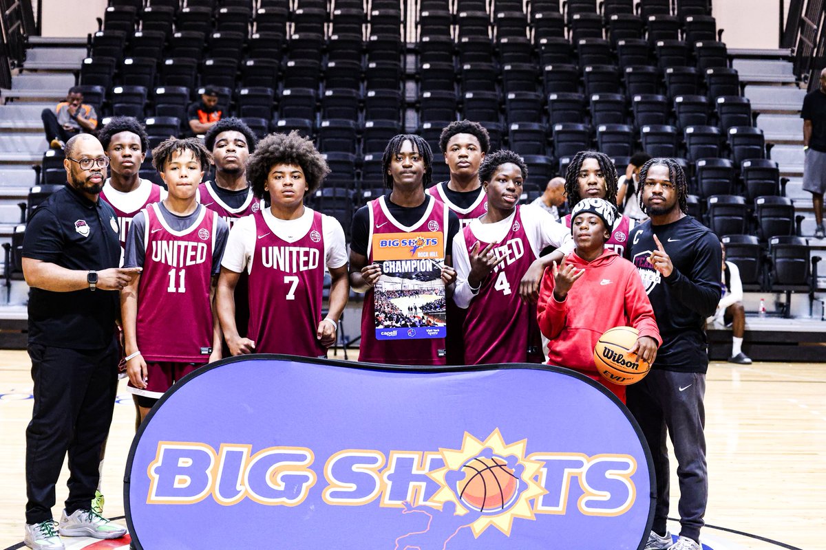 BIG SH🏀TS tweet media