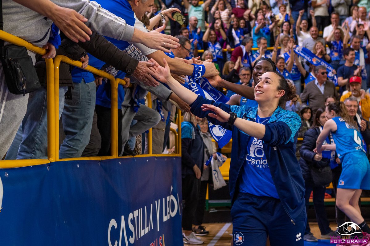 ATENT@S 🚨

Aún queda una última visita a Würzburg antes de cerrar la temporada… 

Este MARTES, a las 18h, nuestra CAPI <a href="/sdominguez6/">Silvia Dominguez</a> comunicará una noticia a los medios sobre   su futuro profesional en Würzburg

Abriremos TRIBUNA OESTE para todos aquellos que deseéis asistir

📅