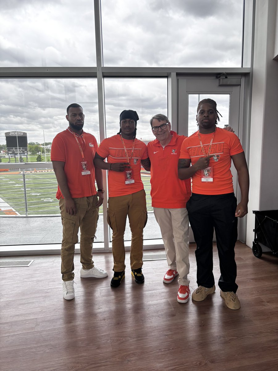 Bryce Brewster (@brycebrewster30) on Twitter photo Had an amazing time at Bowling Green Can't wait to get back on campus! <a href="/CoachTy_1/">Tyler Williams</a> <a href="/CoachBFish25/">Brandon Fisher</a> <a href="/TaftNationFB/">TaftHighSchoolFB</a> 🧡🤍 Had an amazing time at Bowling Green Can't wait to get back on campus! <a href="/CoachTy_1/">Tyler Williams</a> <a href="/CoachBFish25/">Brandon Fisher</a> <a href="/TaftNationFB/">TaftHighSchoolFB</a> 🧡🤍