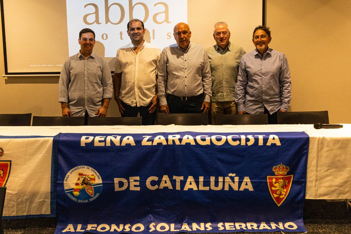 🎂 Ayer celebramos nuestro 30 Aniversario de la Peña Zaragocista de  Cataluña Alfonso Solans Serrano. 🤍💙 Fue un evento espectacular con un  gran elenco de tertulianos y la presencia de Alfonso Solans,