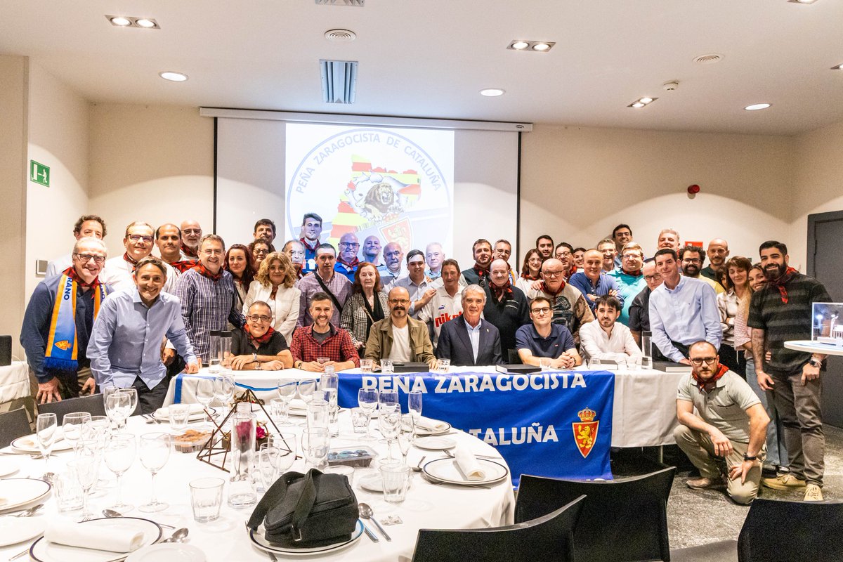 🎂 Ayer celebramos nuestro 30 Aniversario de la Peña Zaragocista de  Cataluña Alfonso Solans Serrano. 🤍💙 Fue un evento espectacular con un  gran elenco de tertulianos y la presencia de Alfonso Solans,