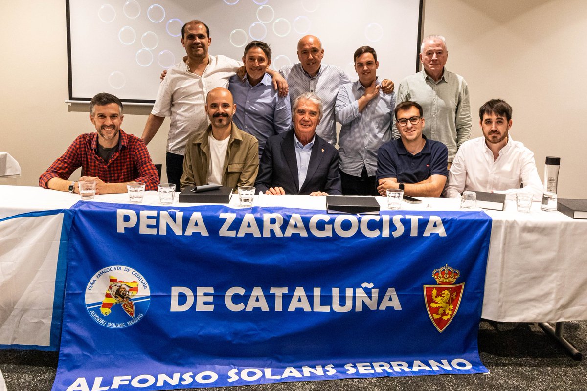 🎂 Ayer celebramos nuestro 30 Aniversario de la Peña Zaragocista de  Cataluña Alfonso Solans Serrano. 🤍💙 Fue un evento espectacular con un  gran elenco de tertulianos y la presencia de Alfonso Solans,
