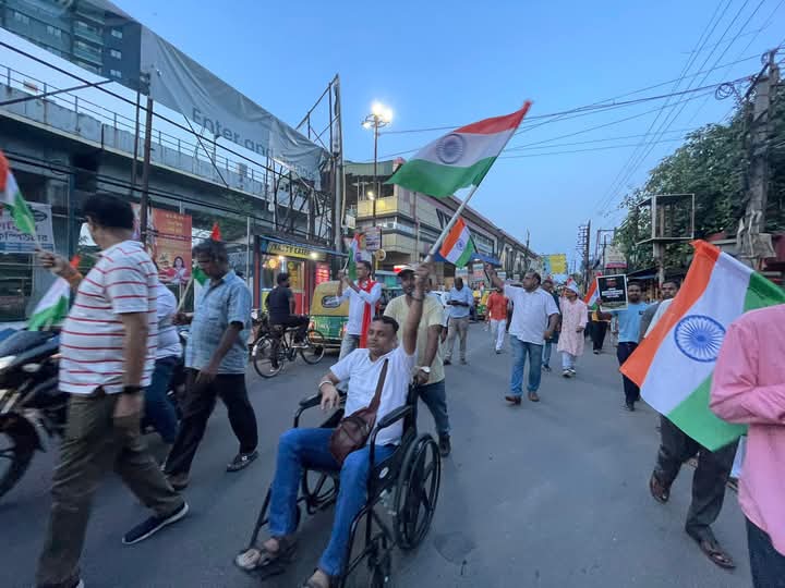 arjunatalbjp's tweet photo. A grand Tiranga rally organised from Garia Railway Station to Garia Metro.
Organised by Jadavpur District under guidance by Shri Manoranjan Joddar ji.

#jadavpur #TirangaYatra #OperationSindoor #Balochistan #kolkata #BJP https://t.co/tsVjo5jLtO
