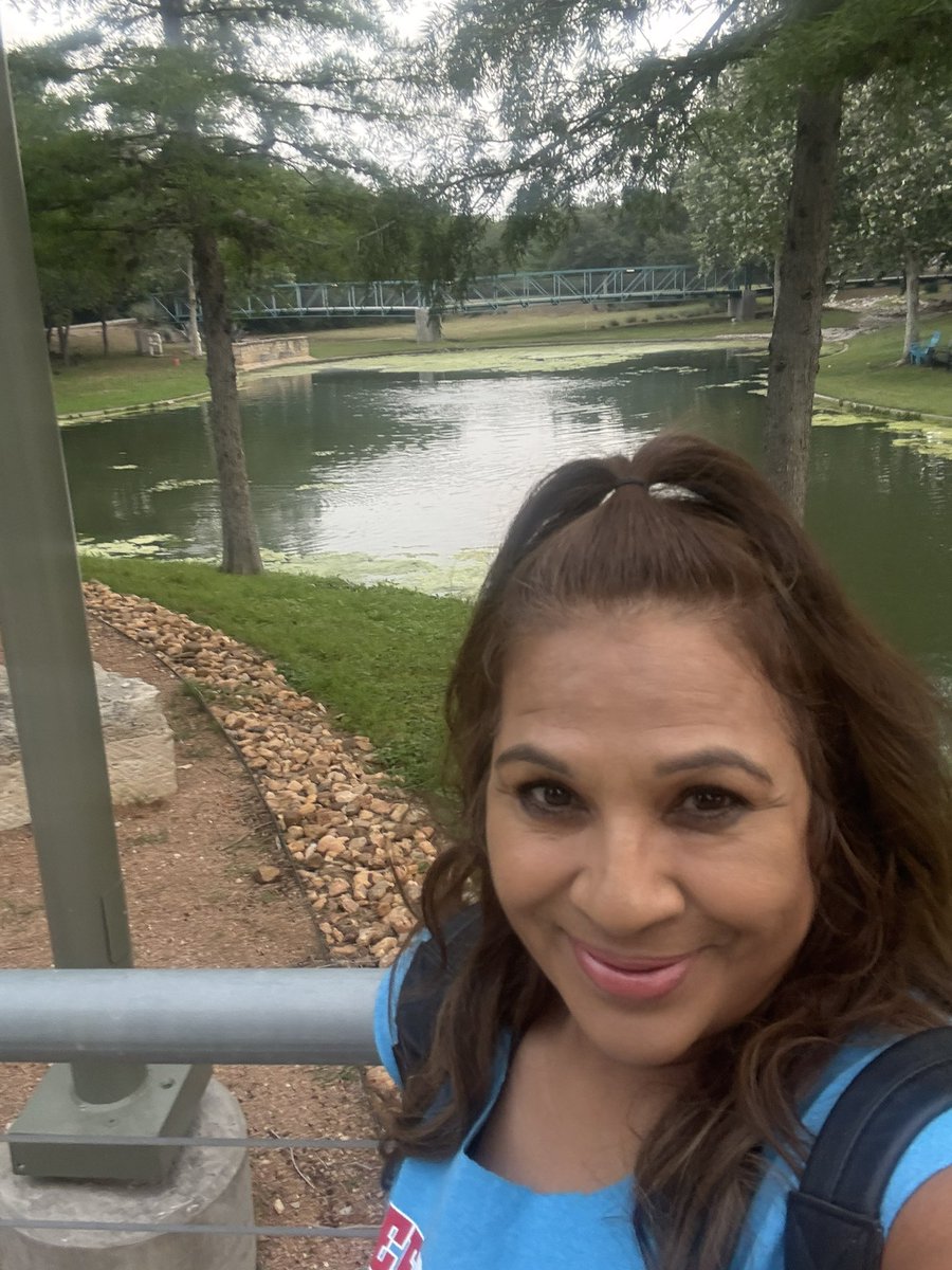 Mrs. Guerra tweet media