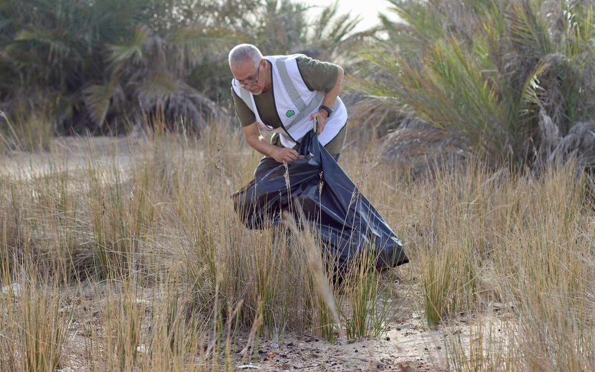 green_alahsa's tweet photo. ببالغ الأسى والحزن وبقلوب مؤمنة بقضاء الله وقدره ننعى صديق البيئة والمتطوع الأستاذ محمد العمير سائلين المولى عز وجل أن يتغمده بواسع رحمته وأن يسكنه فسيح جناته ويلهم أهله وذويه الصبر والسلوان.
إنا لله وإنا إليه راجعون
رحمك الله يا أبا سليمان كنت خير قائد شاركتنا حب الوطن🇸🇦 https://t.co/C6srk72zAq