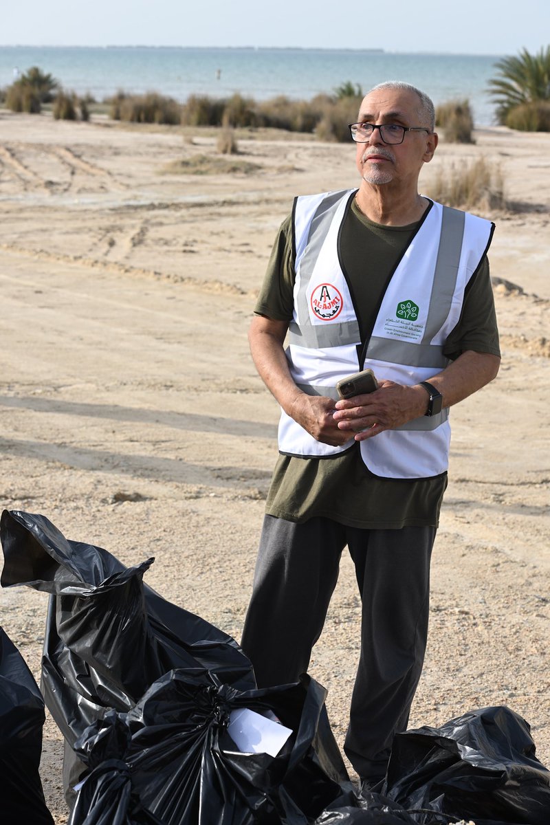 green_alahsa's tweet photo. ببالغ الأسى والحزن وبقلوب مؤمنة بقضاء الله وقدره ننعى صديق البيئة والمتطوع الأستاذ محمد العمير سائلين المولى عز وجل أن يتغمده بواسع رحمته وأن يسكنه فسيح جناته ويلهم أهله وذويه الصبر والسلوان.
إنا لله وإنا إليه راجعون
رحمك الله يا أبا سليمان كنت خير قائد شاركتنا حب الوطن🇸🇦 https://t.co/C6srk72zAq