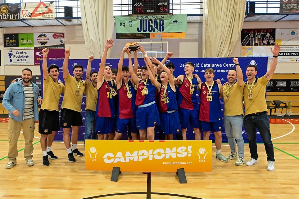 🏆 El <a href="/FCBbasket/">Barça Basket</a> es proclama CAMPIÓ de Catalunya Infantil Masculí Preferent a #Artés, en superar la <a href="/Penya1930/">Club Joventut Badalona</a> per 93-54. Felicitats!

➡️ basquetcatala.cat/noticies/11311
📸 flickr.com/photos/fcbq/al… (Gus Carrasco / Xiulet Final)