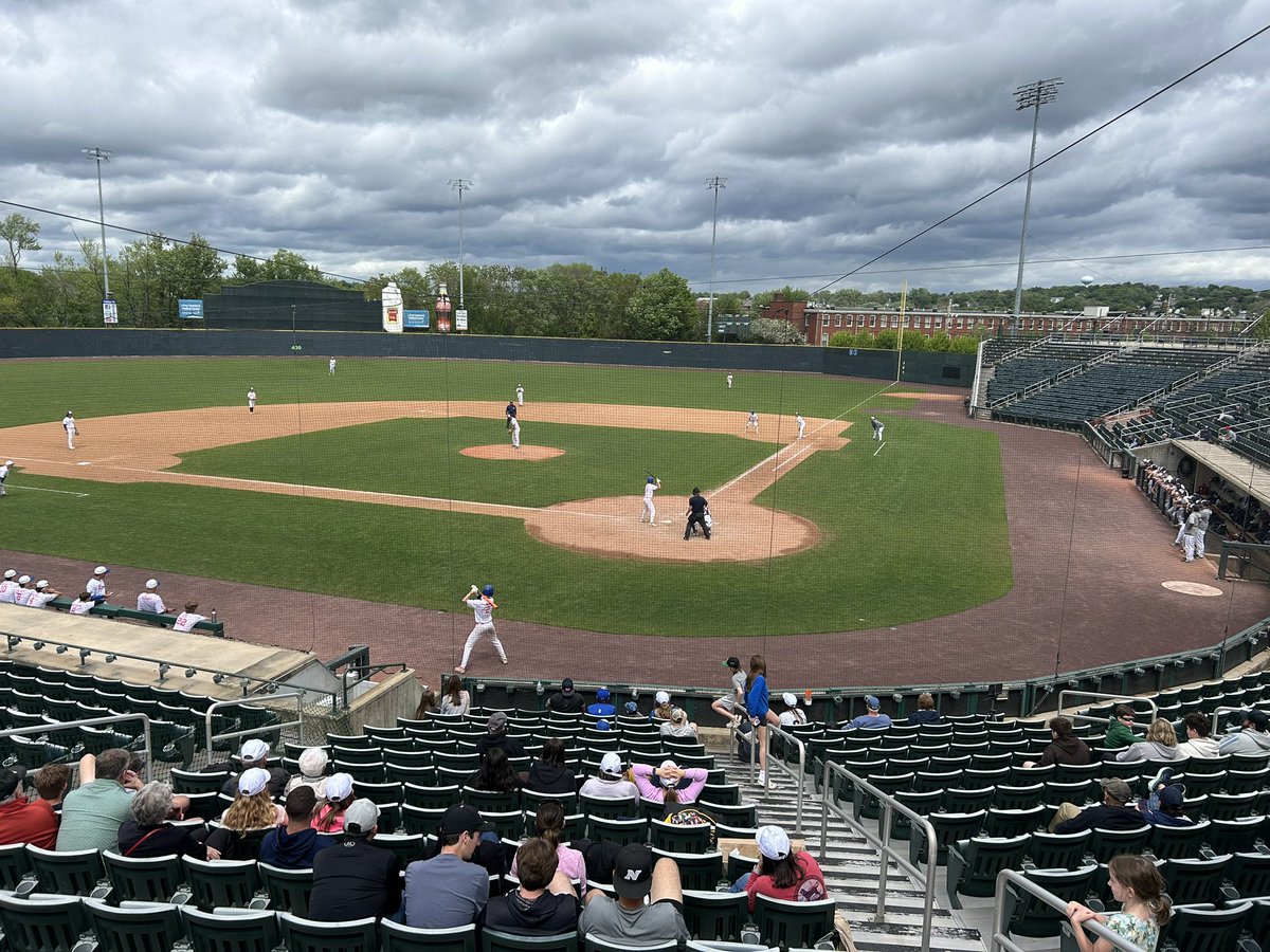 Day 2 game 1 had Lincoln-Sudbury vs Acton-Boxborough 
<a href="/DCLBaseball/">Dual County League Baseball</a>