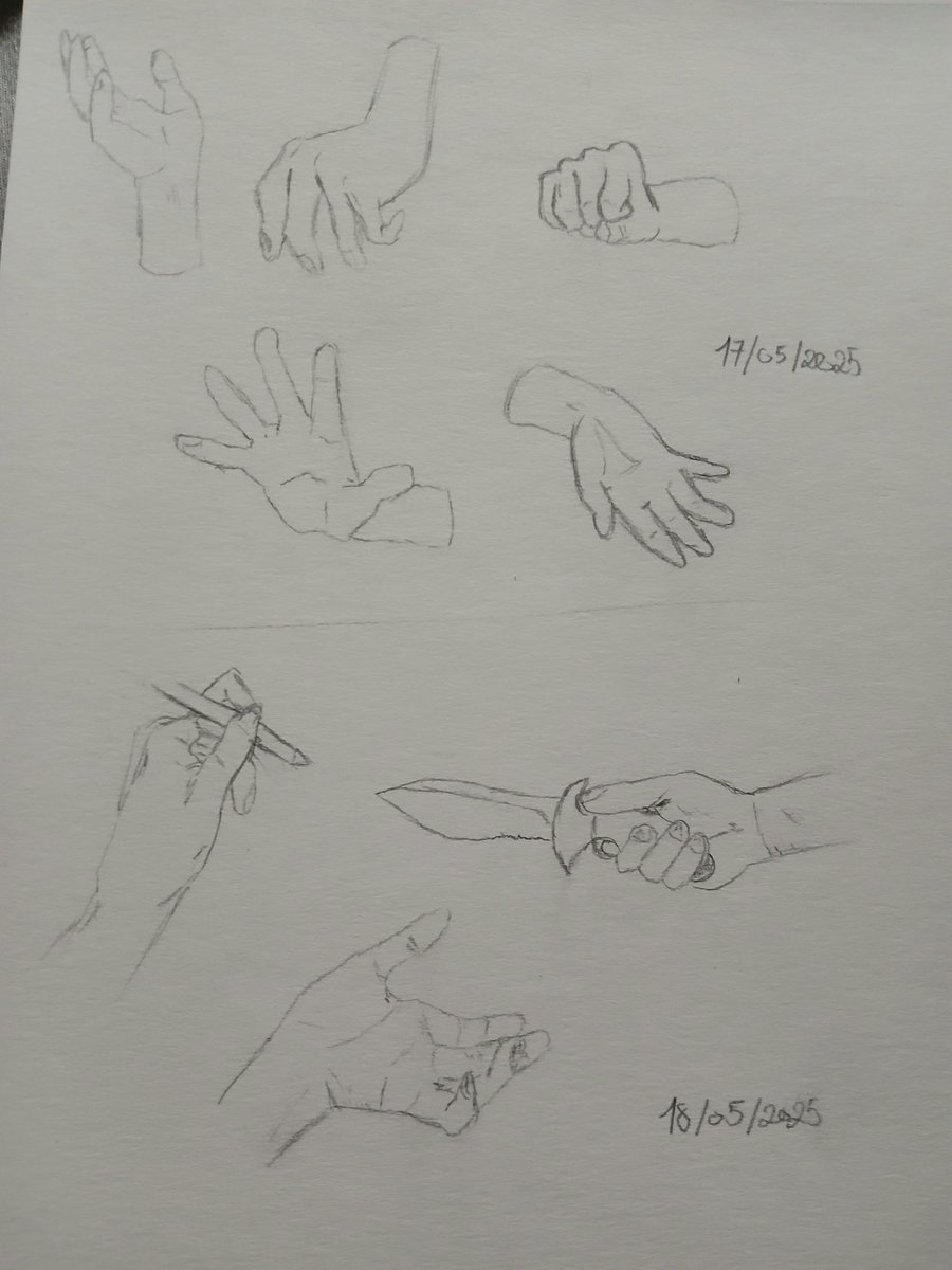 Practising hands cause why are they so hard to draw?
Looking for more #artmoots