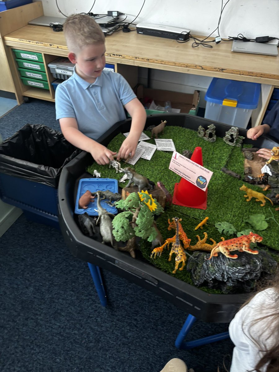 MissDochertySTA's tweet photo. Last week, we explored food chains in the African savanna 🌍🦁we played, investigated, and used our meta skills to understand their global importance. Linking to Laudato Si', we learned why it's our job to protect them for the future. 🌱🌿 #Metaskills #GlobalCitizens https://t.co/xtepcvNxyJ