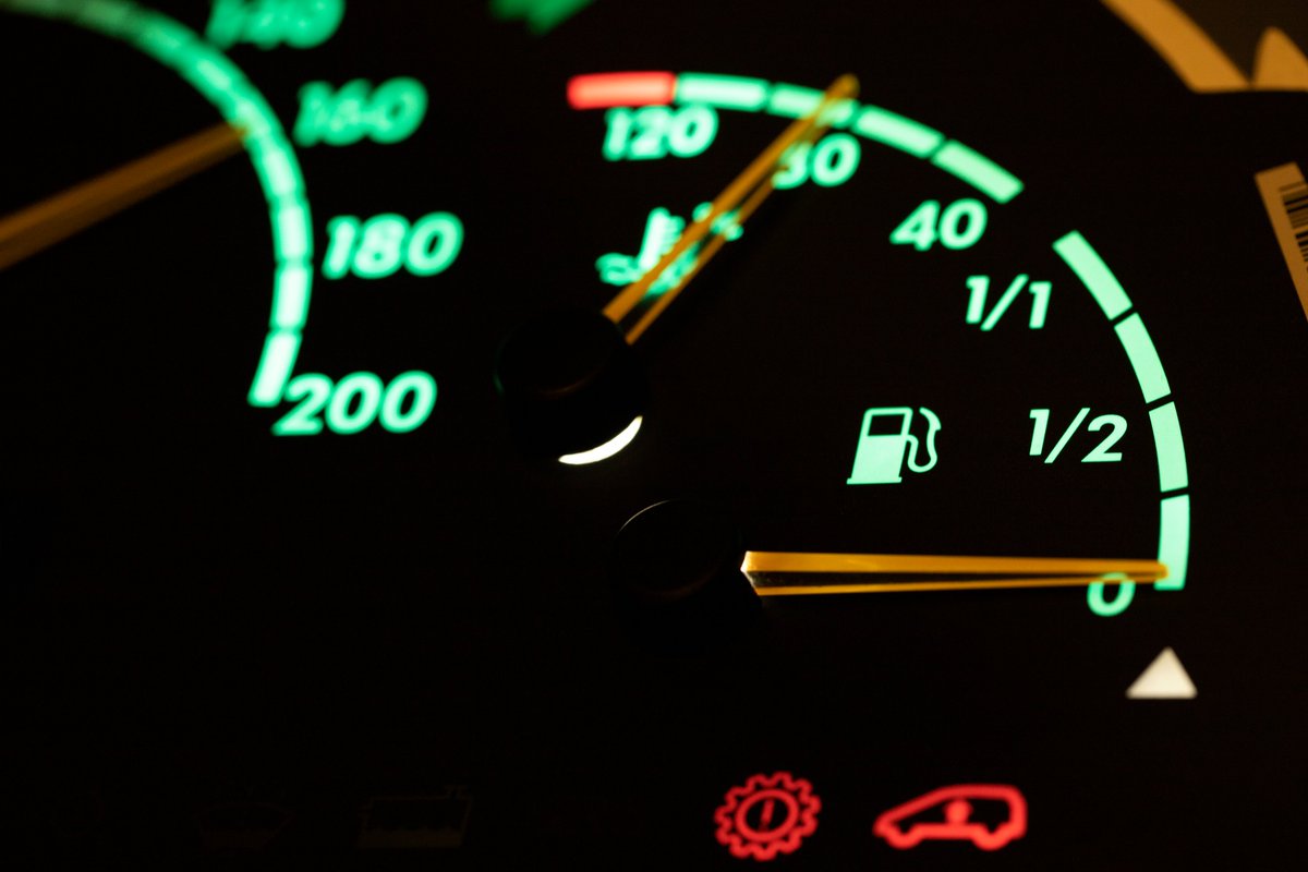 CynoGps's tweet photo. Losing fuel = losing money.

You're paying for 20L. Your car or bike only uses 15L. Where’s the rest going?

Fuel theft is real. And it's silent.

With CynoGPS, you can now:
✅ Track fuel usage in real-time
✅ Get alerts for sudden drops or theft
✅ Monitor routes, speed & more
✅ Save fuel. Save money. Gain control.
Perfect for fleets, boda riders, logistics companies, and individual car owners. 

DM for a free two months demo