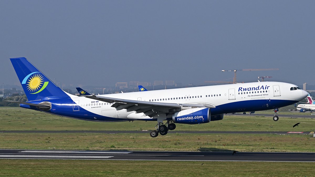 I hear them throwing hate at RwandAir…

Some don’t even have a national carrier — others are banned from Europe ❌🛬

It must hurt to watch <a href="/FlyRwandAir/">RwandAir</a> soar — #London 🇬🇧, #Paris 🇫🇷, #Dubai 🇦🇪, #Mumbai 🇮🇳 — while they stay grounded.

Built with vision, not noise.

Proud of this