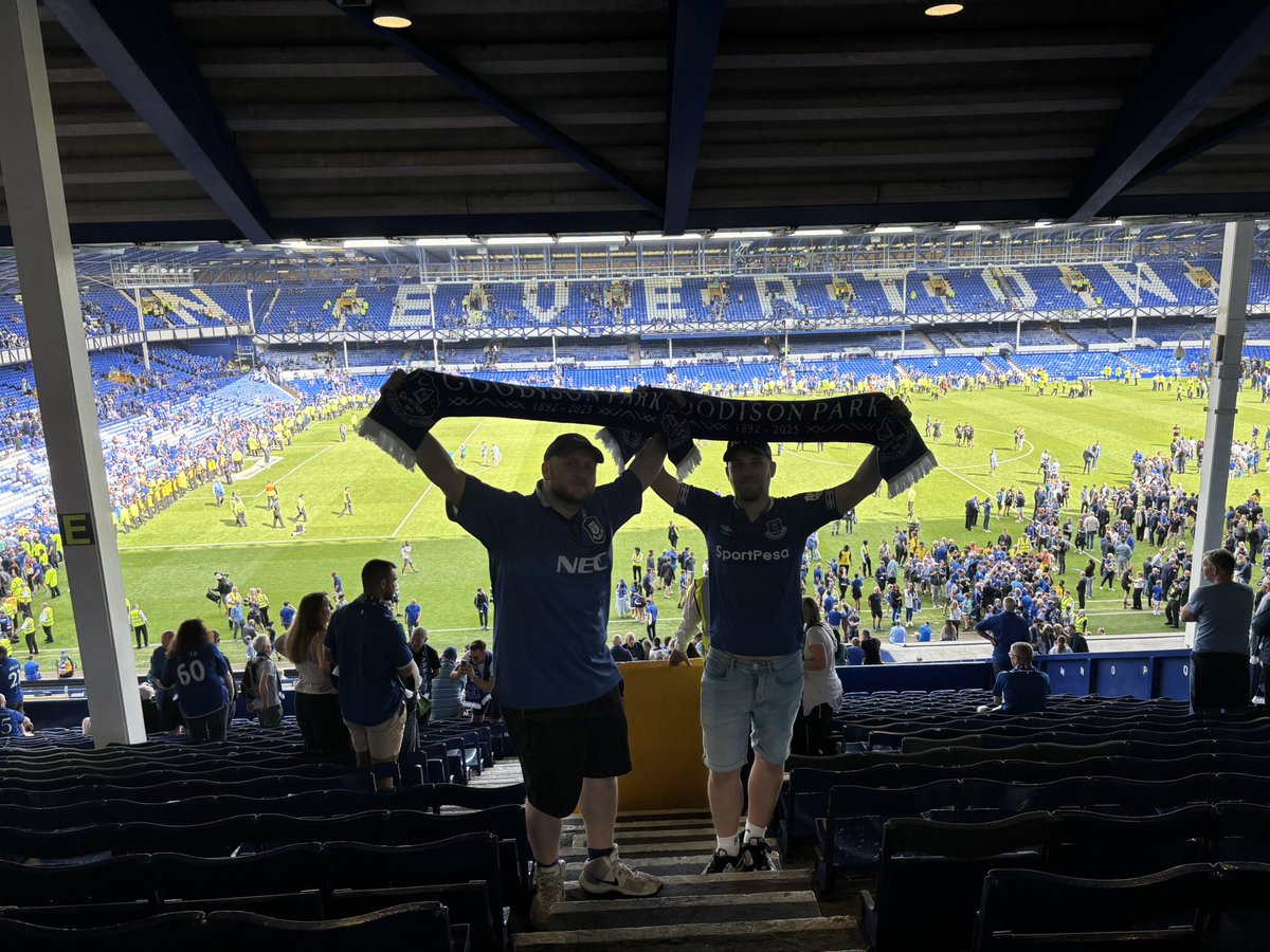 Rob Wright tweet media