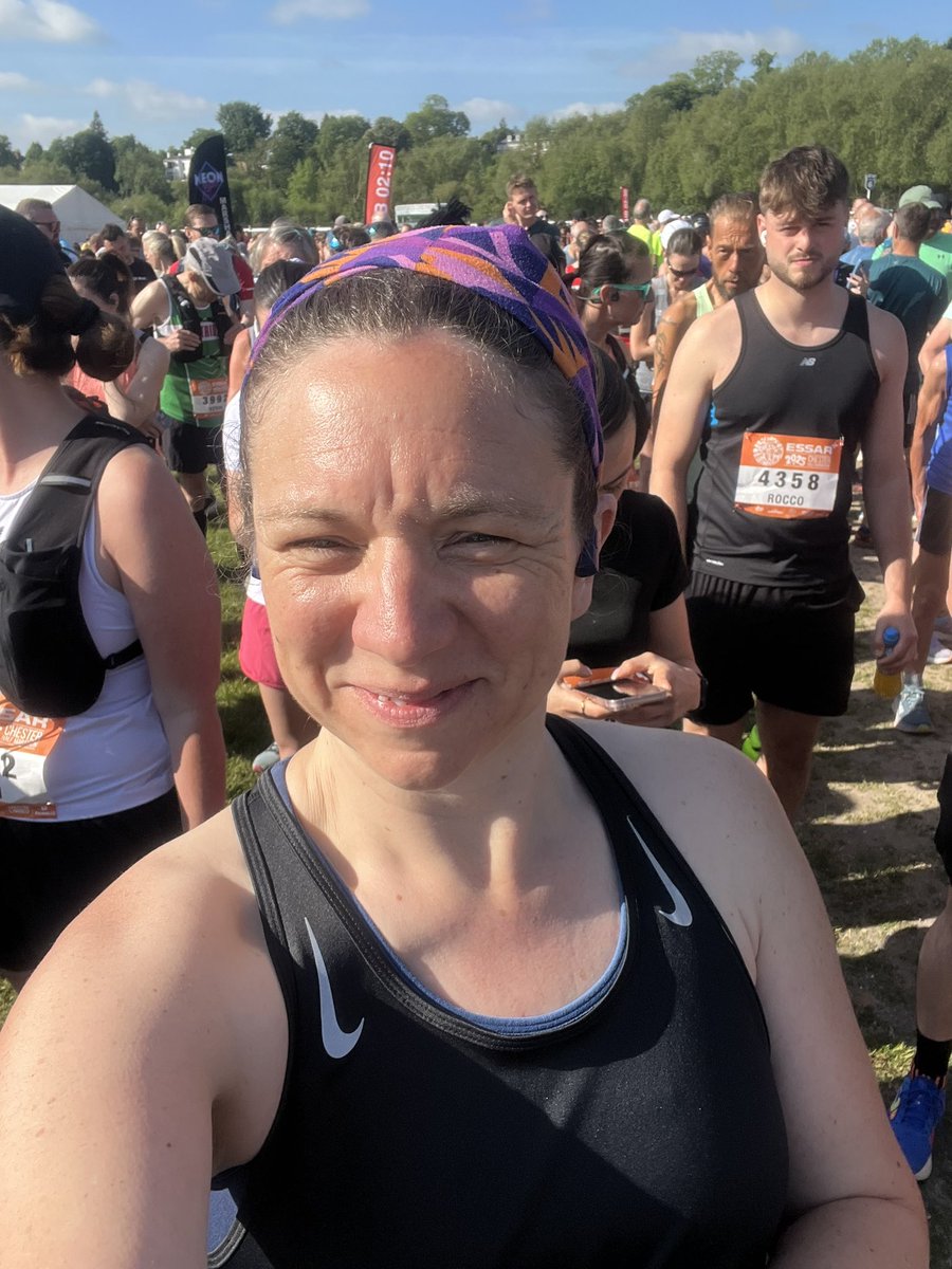wilkoloopylu's tweet image. #NHS1000miles week 20 for 2025
Walk 🚶‍♀️10.90 miles 
Run 🏃🏻‍♀️ 20.09 miles
Total 30.99 miles 
YTD 779.35 miles 
Less mileage this week but completed Chester half as part 2 of the @chestermarathon triple. Not quite as planned, it was hot so glad to finish it. Just the marathon to go!