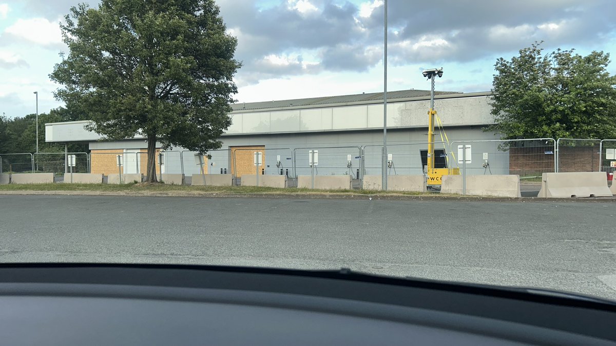 Anybody know what’s going on with <a href="/Tesla/">Tesla</a> Birmingham UK?
<a href="/TeslaOwnersUK/">Tesla Owners UK 🇬🇧</a>