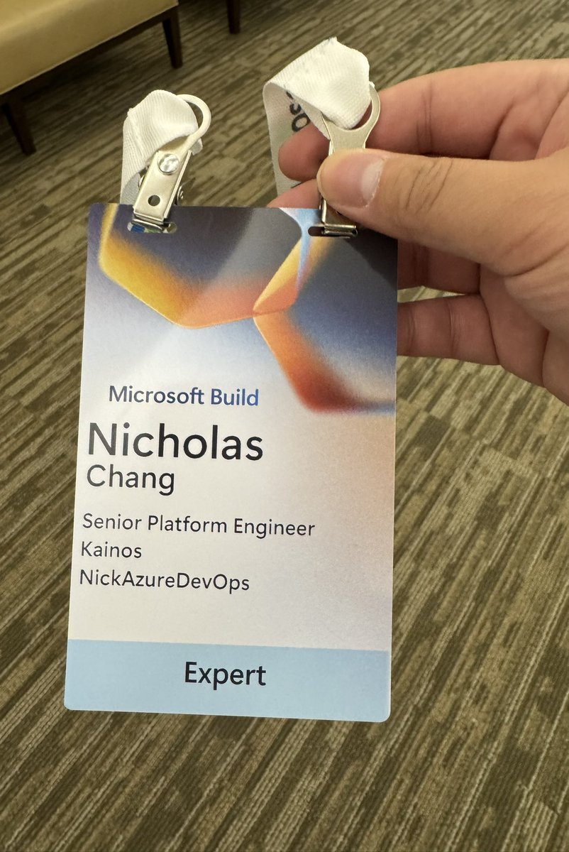 nick_cloudops's tweet image. Got my badge today. Looking forward to week ahead 

#Microsoft #MVPBuzz #MicrosoftBuild #Cloud #Cloudfamily