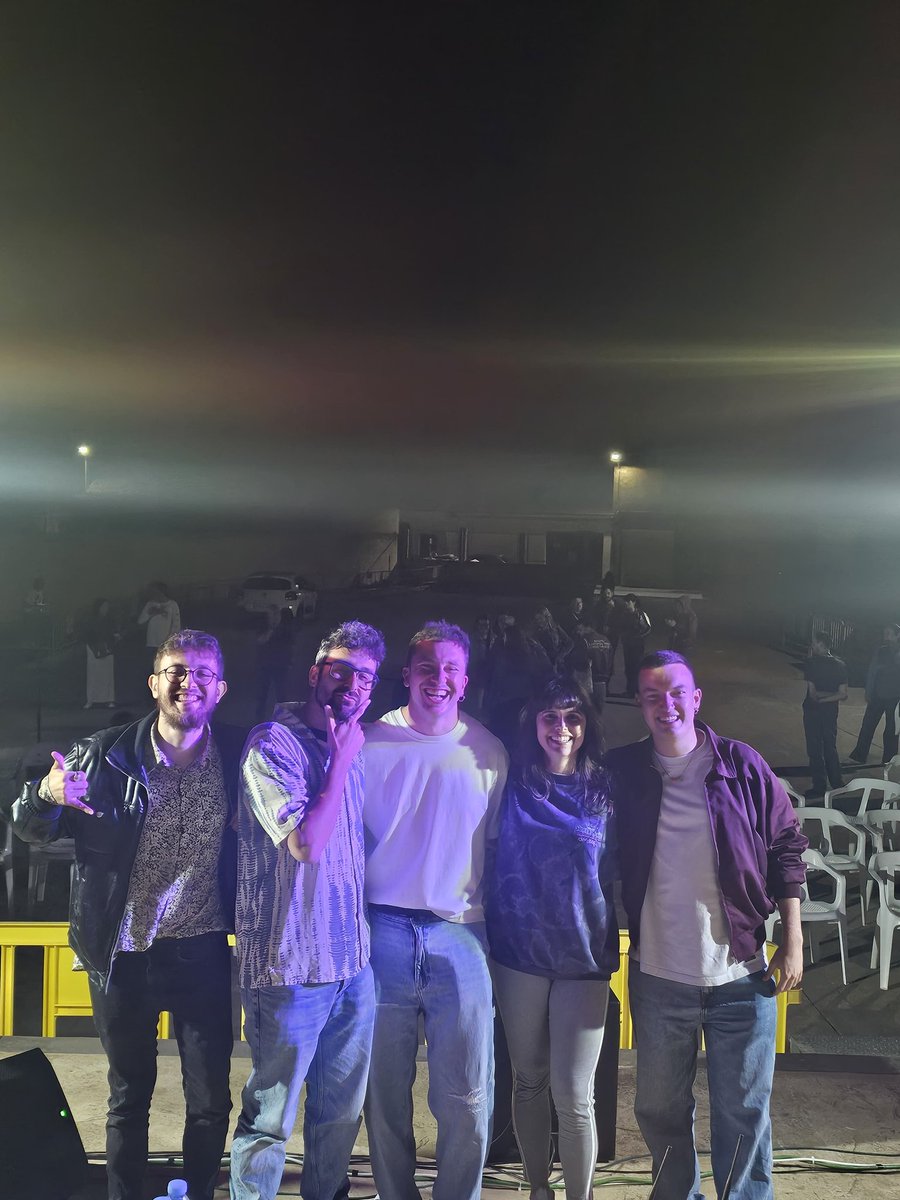 Xusma Deluxe (@xusmadeluxe) on Twitter photo ✨️ Ahir vam estar en Estivella! Gràcies <a href="/escolatv/">Escola Valenciana</a>, els festers de 2025 i a totis les que vau vindre! <a href="/Aitormh22/">Llet i Vi 🥛🍷</a> i <a href="/loreen_mu/">Loren</a> ja són xusma! ✨️ Ahir vam estar en Estivella! Gràcies <a href="/escolatv/">Escola Valenciana</a>, els festers de 2025 i a totis les que vau vindre! <a href="/Aitormh22/">Llet i Vi 🥛🍷</a> i <a href="/loreen_mu/">Loren</a> ja són xusma!