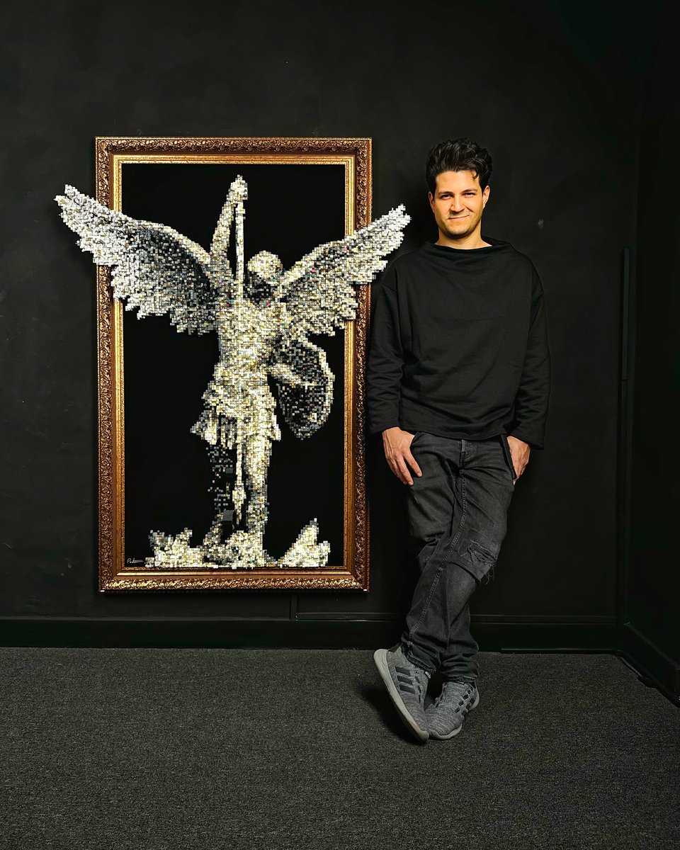 creapills's tweet photo. Cette œuvre d’art de l’artiste Gerardo Pontiérr a été réalisée avec 17 000 briques LEGO 🤯 https://t.co/EzunMURZEP