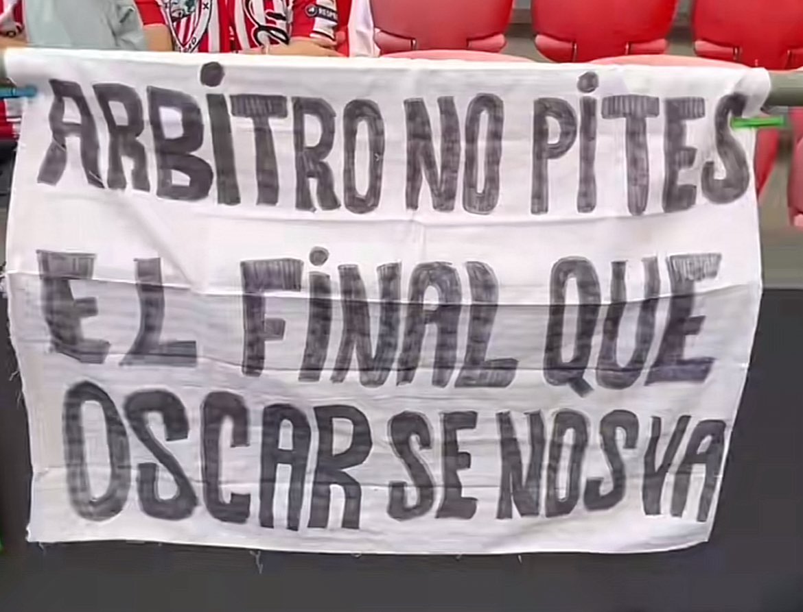 Imanol_A13's tweet photo. Cuarta plaza conseguida.

Ahora nos queda una semana para hacer que Óscar de Marcos tenga una despedida a la altura de su leyenda.

La J38 en San Mamés debe ser una fiesta en su honor, te vamos a echar muchísimo de menos.