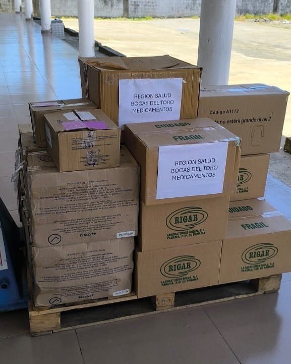 MINSAPma's tweet image. Con el firme compromiso de garantizar el bienestar de la población, completamos el traslado de medicamentos e insumos médicos en Changuinola, gracias al apoyo del @SENANPanama.
Esta entrega fortalece los servicios de salud y respalda la atención que reciben las comunidades 🇵🇦