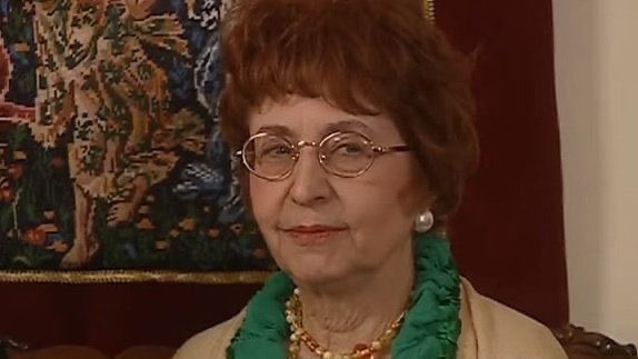 Βάλτε λίγο την Άννα Μαρία να κάνει ερωτήσεις στους παίκτες να δούμε κάτι 🤭 #BigBrotherGR #bbgr