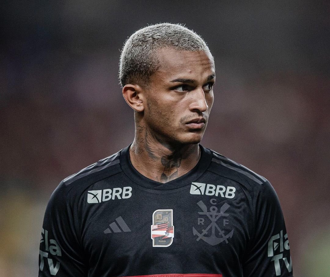 DeadlineDayLive's tweet photo. 🚨 Flamengo right-back Wesley has given the green light on a summer move to Manchester City. 

(Source: Coluna do Fla) https://t.co/NZnHNdYGKY